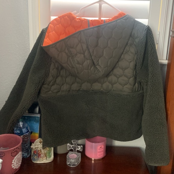 New without tags Veronica Beard Sherpa jacket - Picture 3 of 4